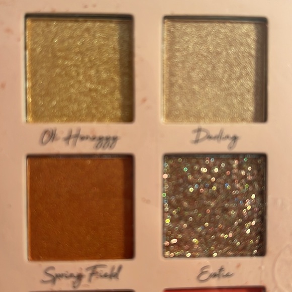 🎈SALE🎈🎀#24.MAKEUP BUNDLE🎀 - Picture 10 of 12